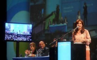 En Tecn�polis, Cristina realiz� anuncios en materia de desarrollo social y salud