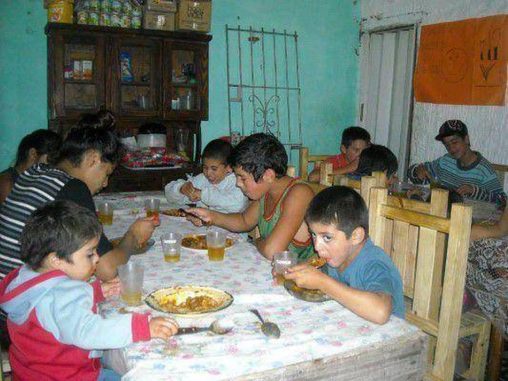 Cierran 25 comedores barriales por falta de asistencia municipal