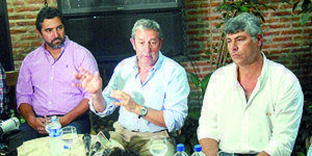 Cobos de visita en Formosa: hoy recorrer� parte del interior