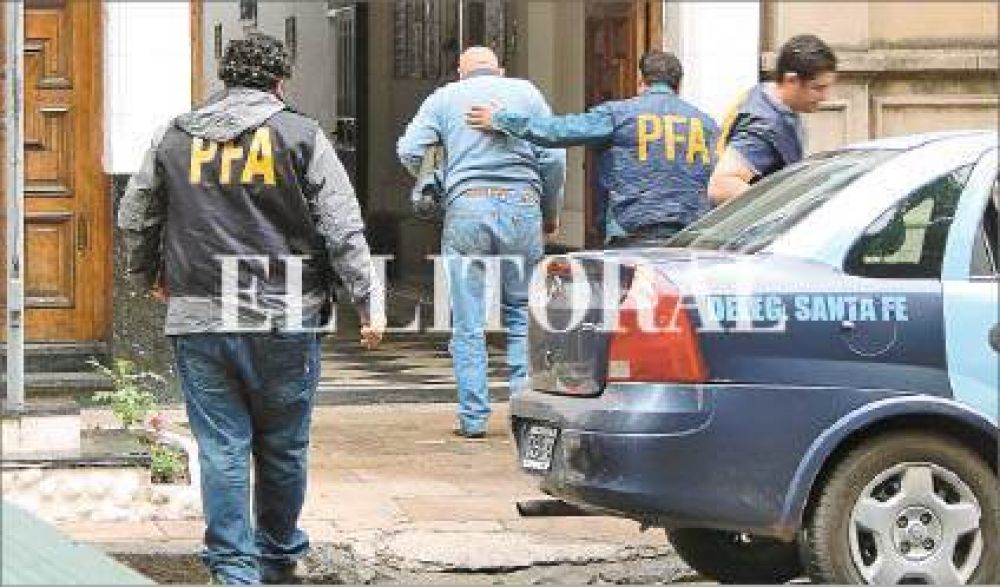 Detuvieron a siete ex polic�as por delitos de lesa humanidad