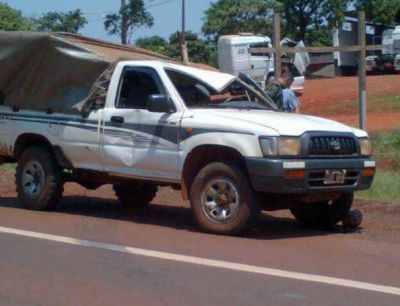 Una camioneta volc� sobre la ruta Nacional 12 en Eldorado