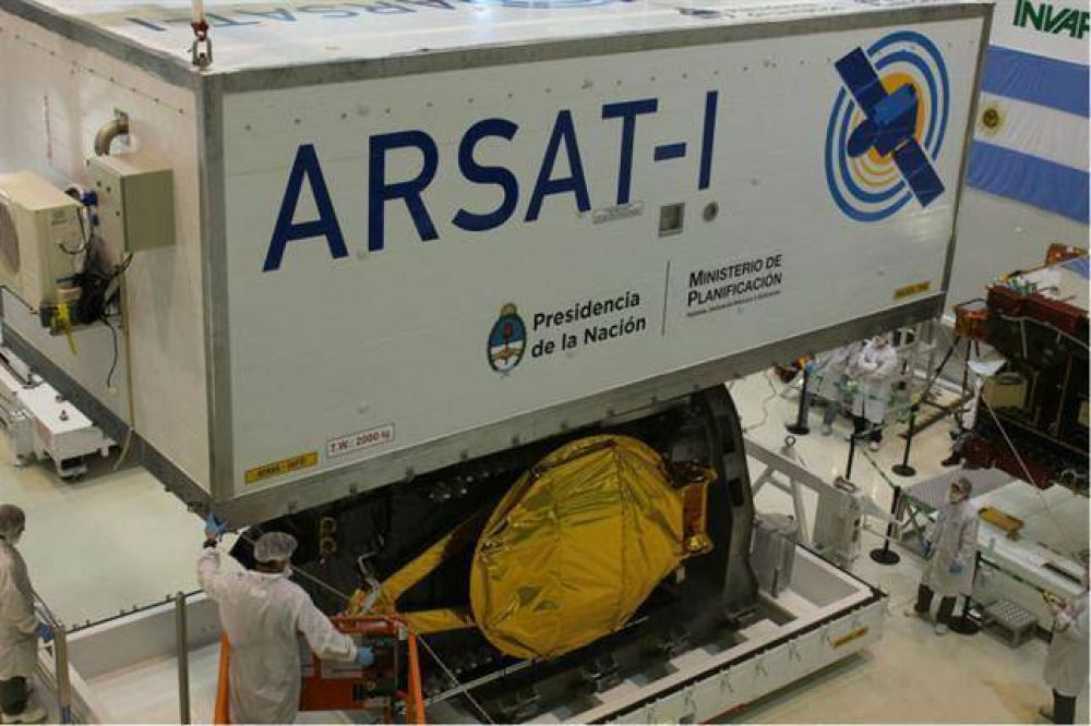 ARSAT-1: la pampeana Ana Caumo dar el OK para el despegue