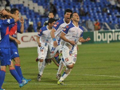 Qu� alegr�a, qu� alegr�a, vamos Tomba todav�a ♪ Godoy Cruz dio vuelta un partidazo