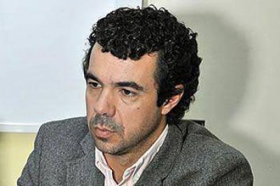 INVESTIGAN SI ES ILEGAL LA DESIGNACI�N DE KORN AL FRENTE DE LA COOPERATIVA