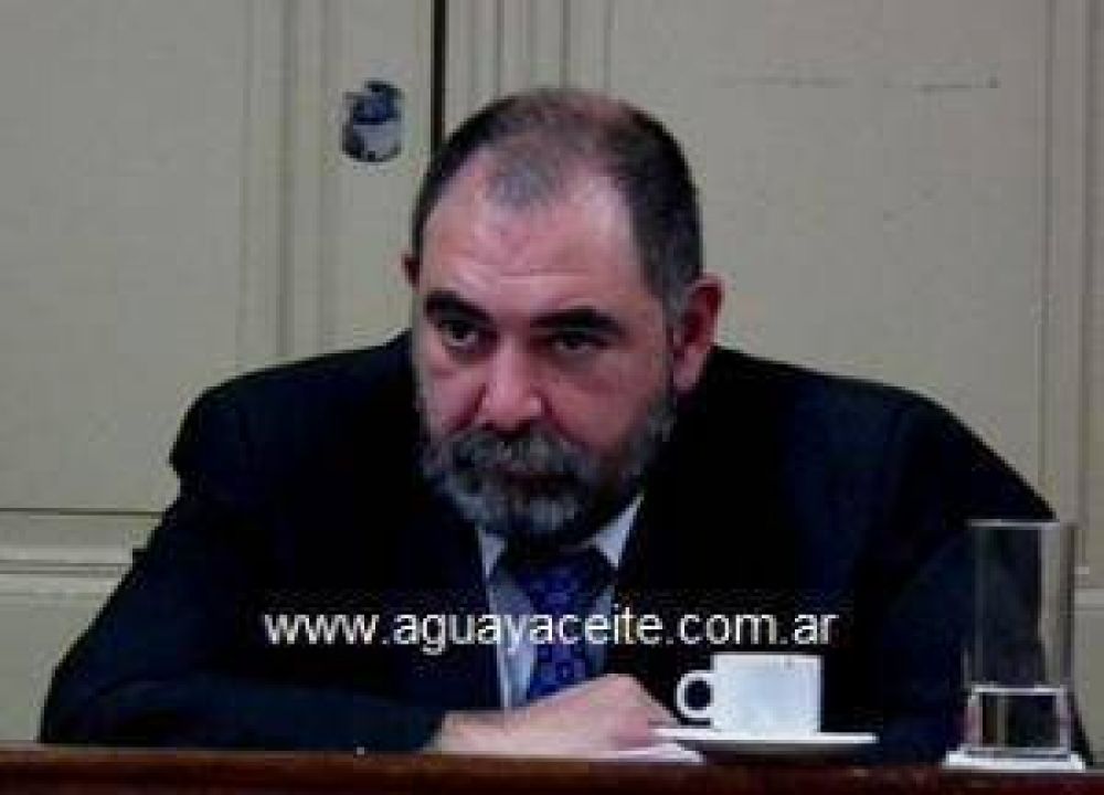 Carlos Salvador Bevacqua podr�a volver al Concejo Deliberante  