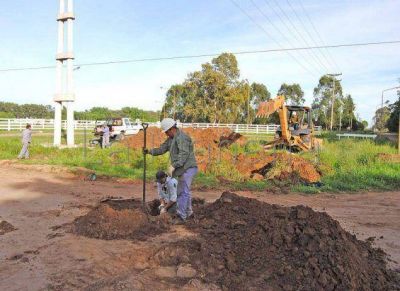 Cooperativa El�ctrica avanza en la instalaci�n del cuarto alimentador de energ�a en Saladillo 