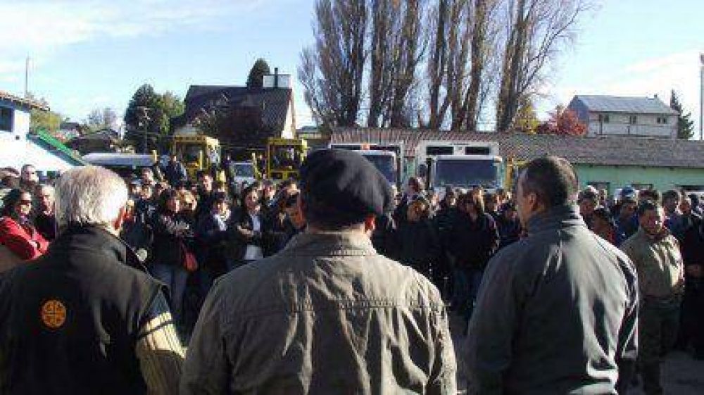 Asamblea del SOYEM pas� a un cuarto intermedio a la espera de Martini