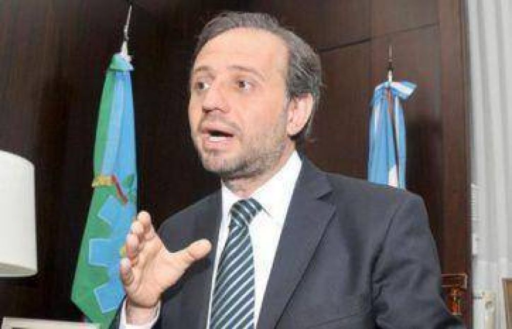 Sciolista, dur�simo con intelectuales K