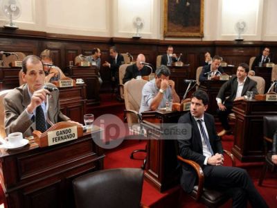 El Concejo citar� a ABSA y OCABA por aumento en tarifas de agua