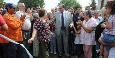 Alperovich: �Tucum�n est� sin deuda�