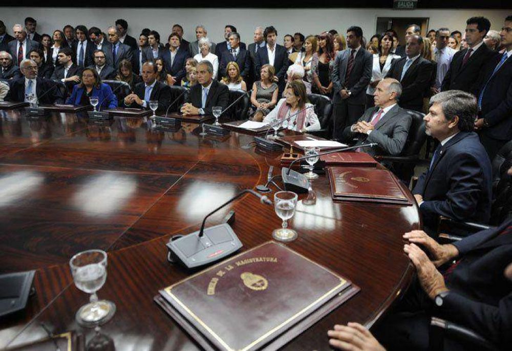 Esc�ndalo en el Consejo de la Magistratura por el poder post 2015