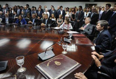 Esc�ndalo en el Consejo de la Magistratura por el poder post 2015