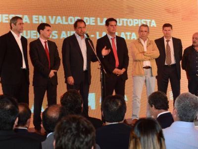 Scioli inaugur� obras de la autov�a