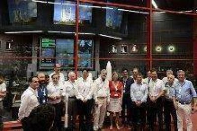 Insfran asisti� al hist�rico lanzamiento del primer satelite geoestacionario construido en el pais
