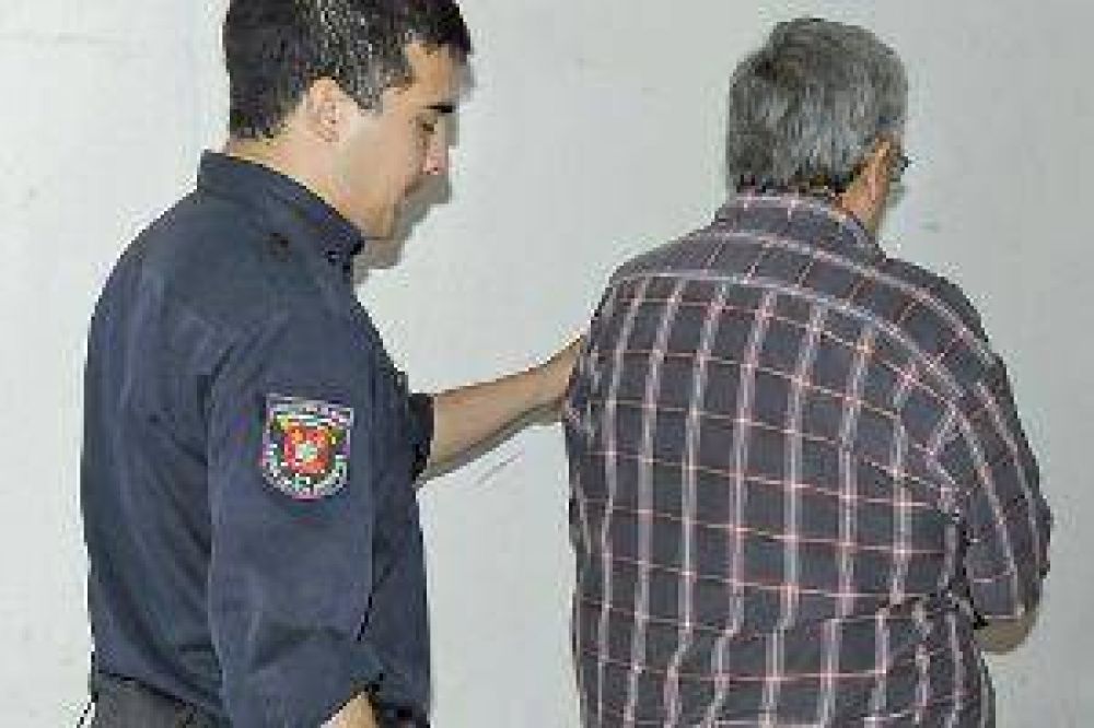 Allanamientos y nueva detenci�n por fraude con viviendas del IPVU