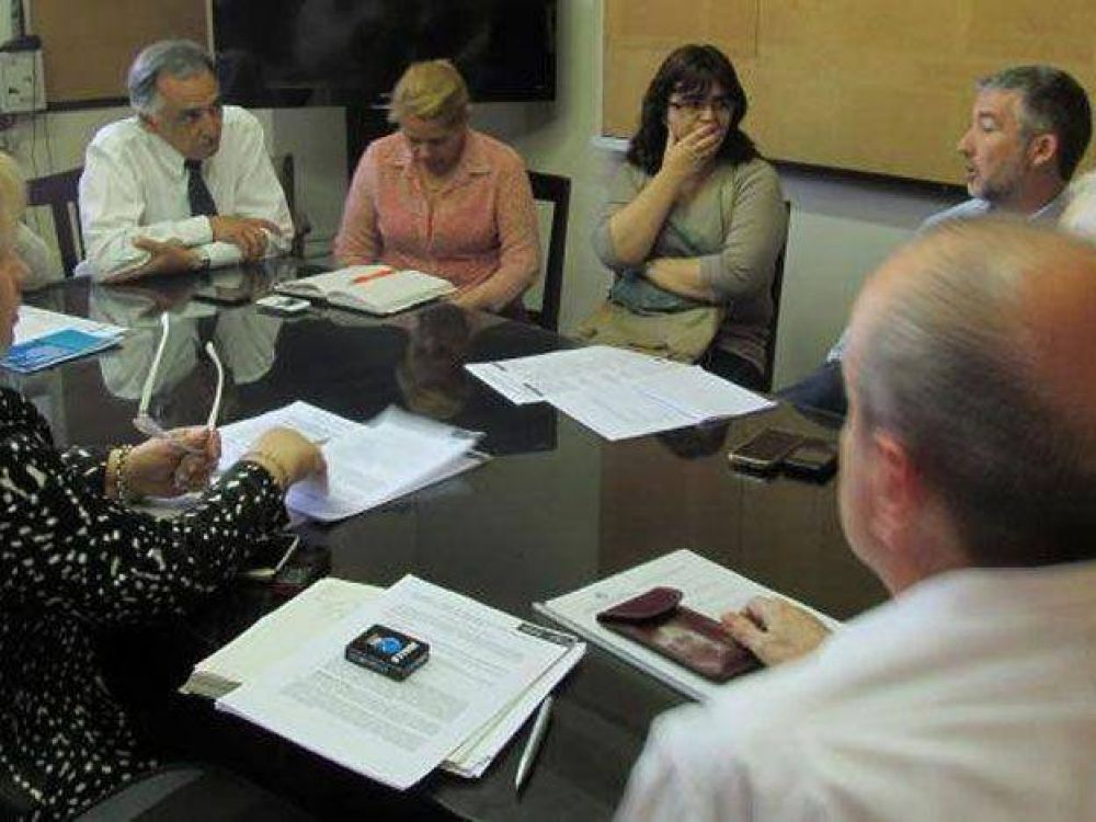 Salud realizar� un video explicativo con instrucciones para el correcto uso de los equipos de protecci�n del �bola