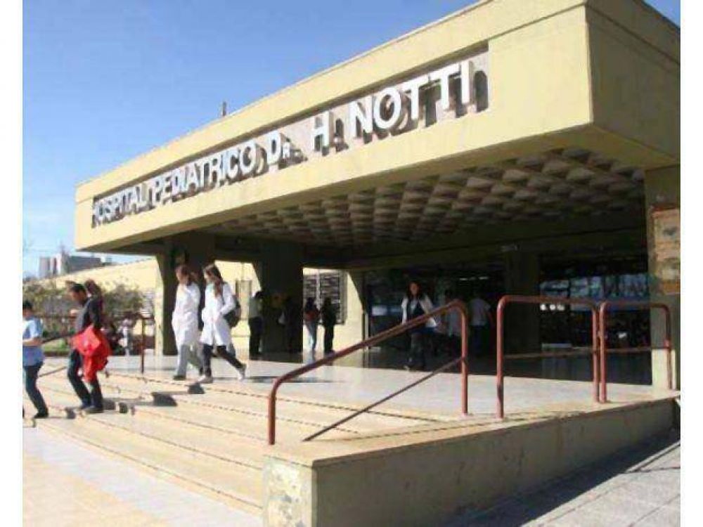 Retom� sus funciones la m�dica del Notti que sufri� una dura golpiza por parte de la abuela de un beb�