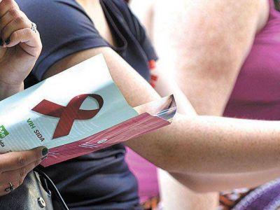 Sida en Mendoza: de 3.400 enfermos apenas unos 2 mil se atienden