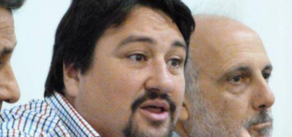 A dos meses el gobernador Closs confirm� que el aguinaldo se pagar� antes de Navidad