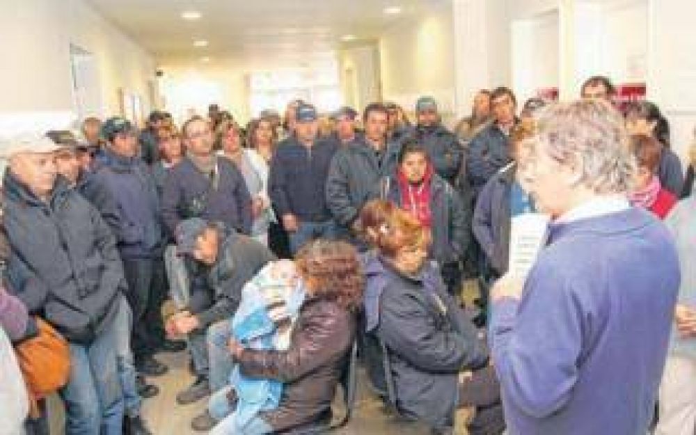 Paro de municipales en Saavedra: Reclaman di�logo con el Intendente