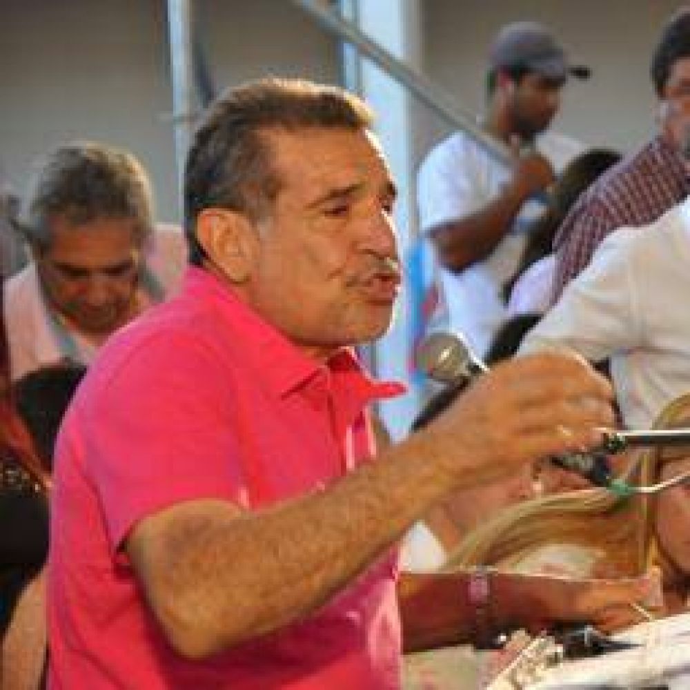 El bederismo muestra su poder de movilizaci�n con el acto del PJ