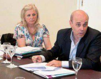 Dos buenos aportes al enorme desaf�o educativo