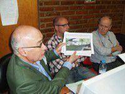 Se licit� una primera parte de la obra del CURS