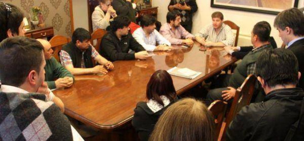 Melella firm� el inicio de la pavimentaci�n de calles en Chacra XIII