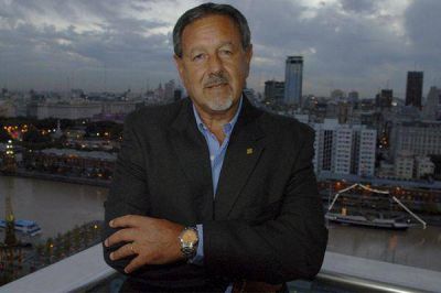 Alberto Roberti: �Si Insaurralde viene, muchos dirigentes se ir�n�
