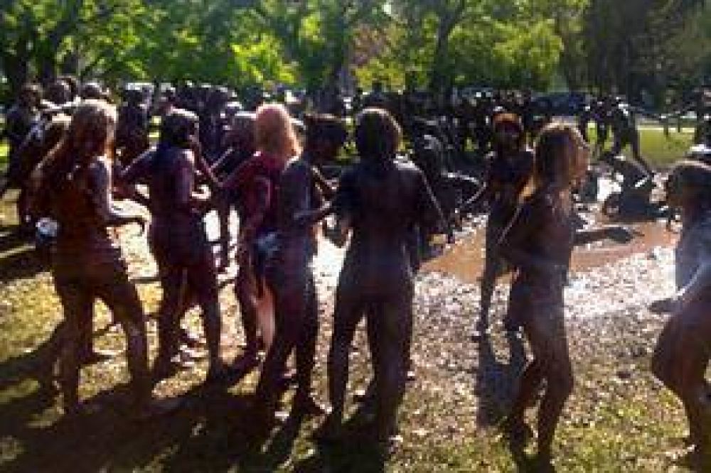 Vand�lico festejo de egresados en Belgrano