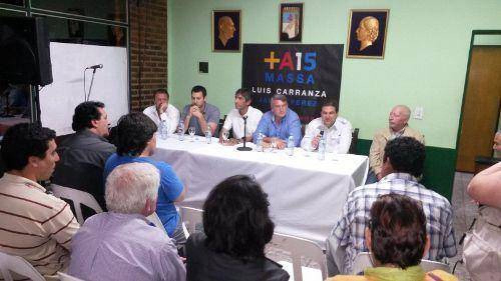 Se oficializ el pase de los concejales del FPV al massismo en Escobar