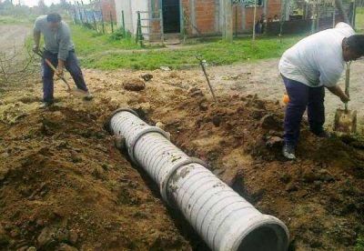 Rehabilitaci�n de calles y desag�es en M�ximo Paz y Udaondo