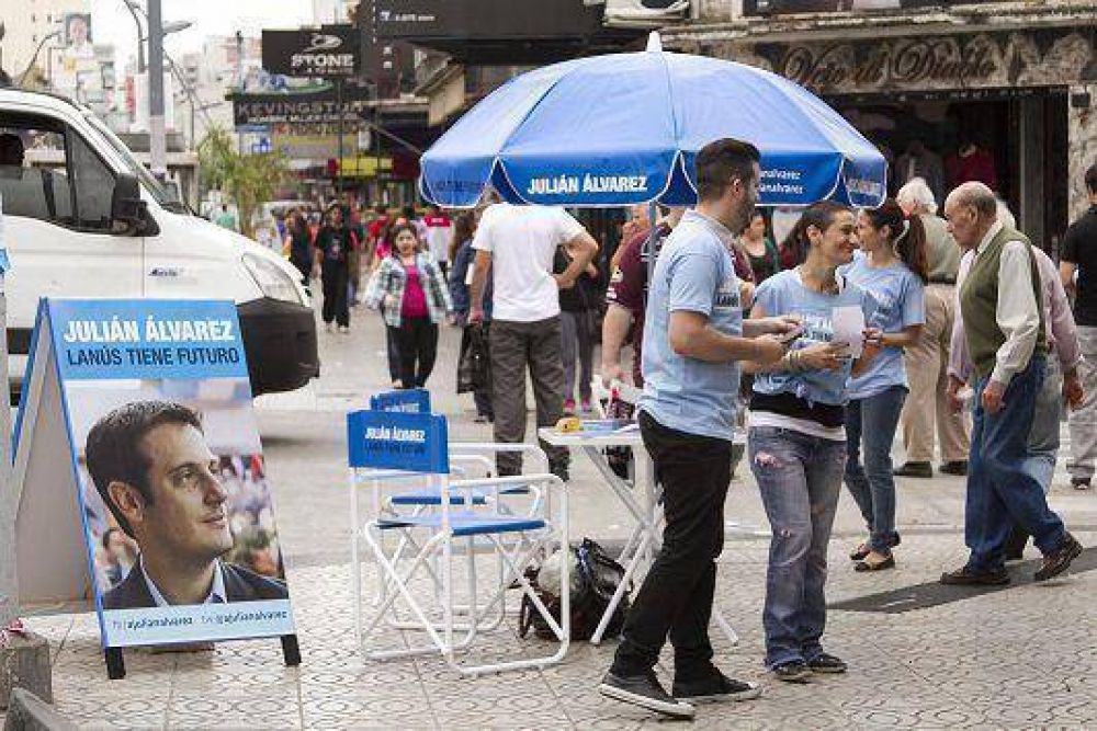 JULIAN ALVAREZ LANZ� SU CAMPA�A A INTENDENTE DE LANUS