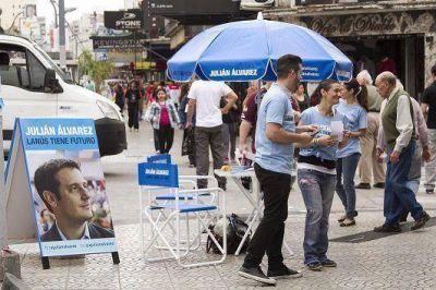 JULIAN ALVAREZ LANZ� SU CAMPA�A A INTENDENTE DE LANUS