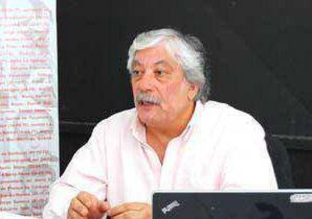 Repercusiones del procesamiento de Carreras por estafa
