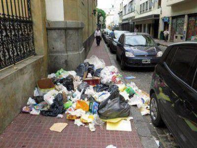 La mitad de los porte�o cree que la Ciudad est� sucia