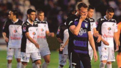 Atl�tico sigue sin encontrar el rumbo y volvi� a perder