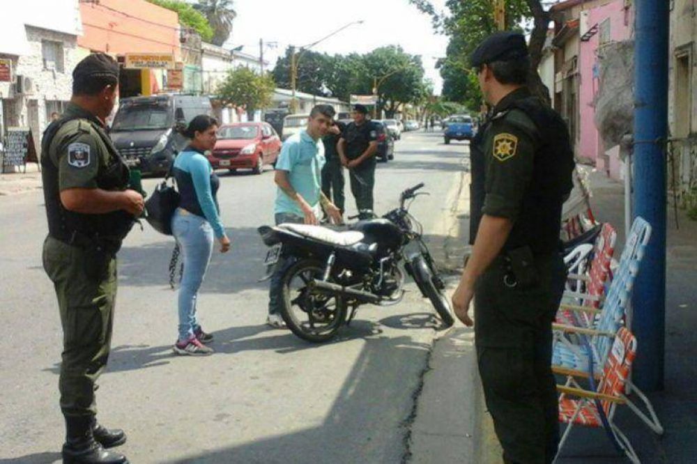 Numerosos detenidos y secuestro de armas en operativos de saturaci�n