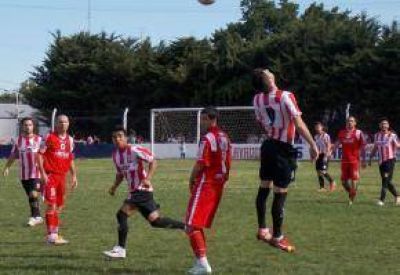 Paran� venci� a Mitre 2 a 1 y se qued� con el cl�sico