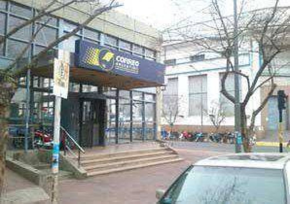 El Correo le cort� el servicio al Gobierno provincial