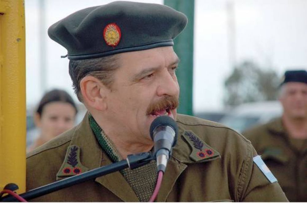 Un general retirado del Ej�rcito reemplazar� a Glinski en el Ministerio de Seguridad