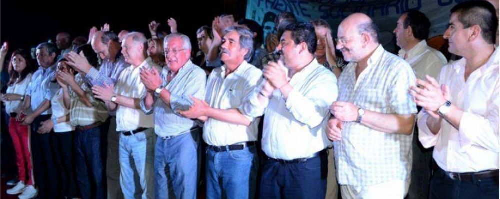 EL PJ CONVOCAR� A UN CONGRESO EL 24 DE OCTUBRE