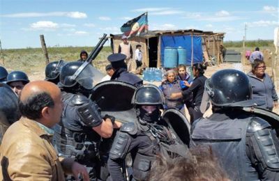 Mari Menuco : Graves incidentes entre adjudicatarios y mapuches