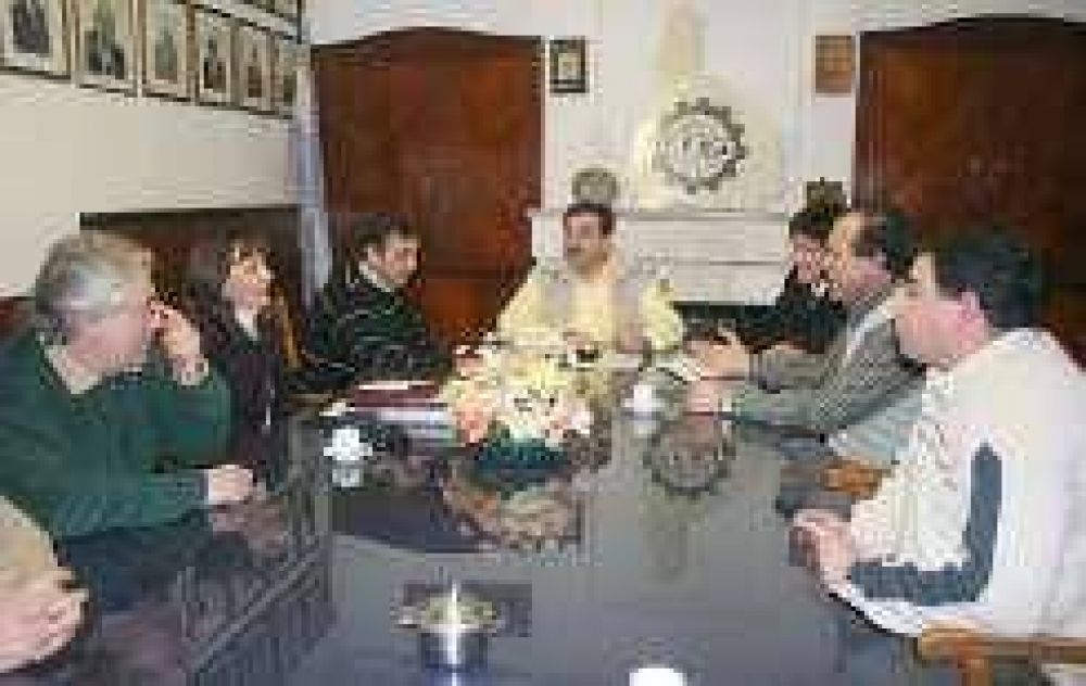 El gobierno no planea subsidiar a locales que debieron cerrar