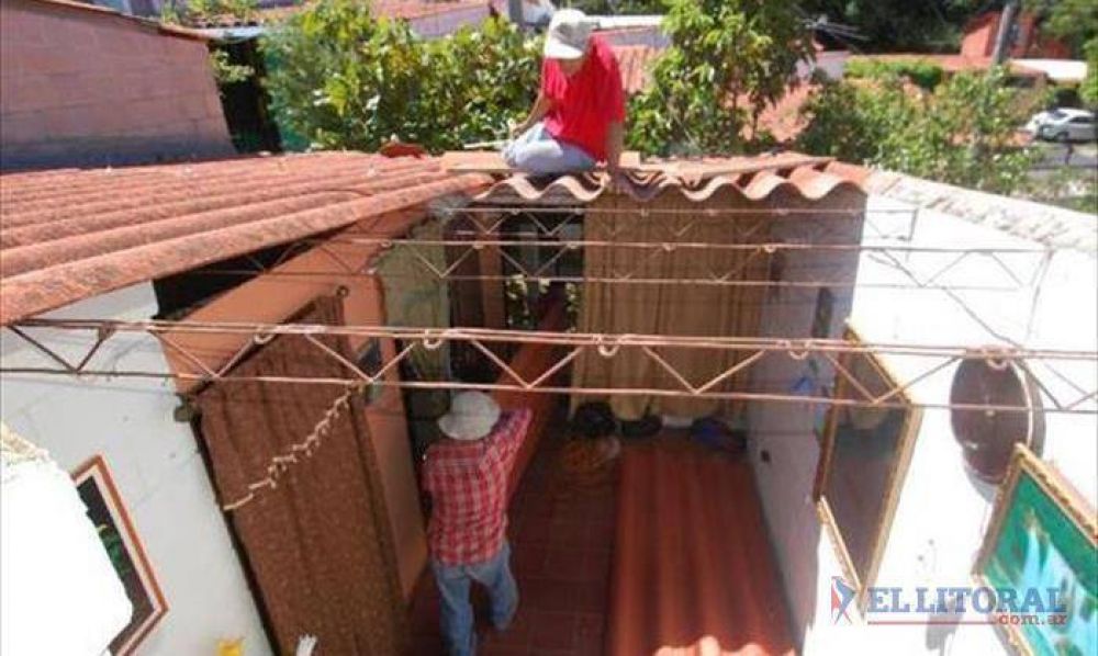 Reparan viviendas, restablecen el servicio de luz y relevar�n da�os en la producci�n