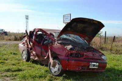 Un auto fue arrollado hoy por un tren