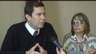 �La renuncia del equipo profesional ser�a un grave retroceso�