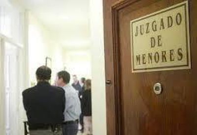 Familia conflictiva en el Barrio El Complejo: Renunci� el Servicio Local de Minoridad