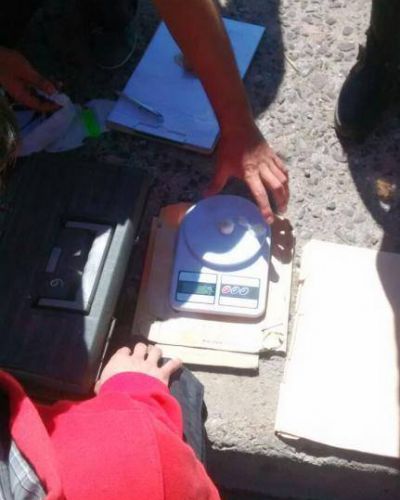 Atraparon a un sujeto con droga