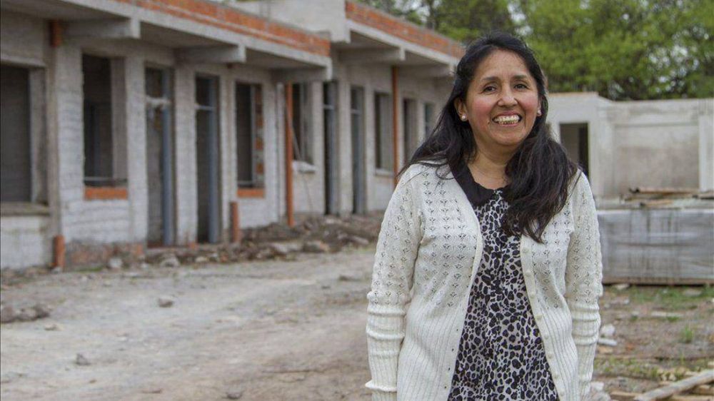 Otra salte�a nominada al premio Abanderados
